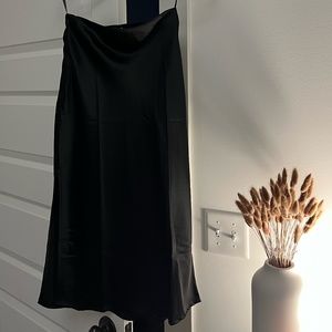 NWOT Princess Polly Satin Midi Skirt
